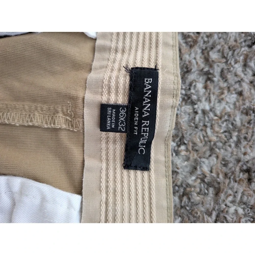Banana Republic Aiden Fit Chino Pants Men's Khaki‎ 36x32 (36x31)